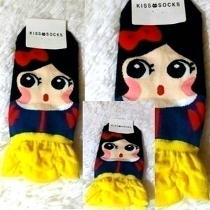 Kiss Socks Snow White Character Ruffle Socks